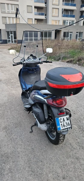 Piaggio Beverly 250 | Auto.bg — изображение 3 Piaggio Beverly 250 | Auto.bg — изображение 3