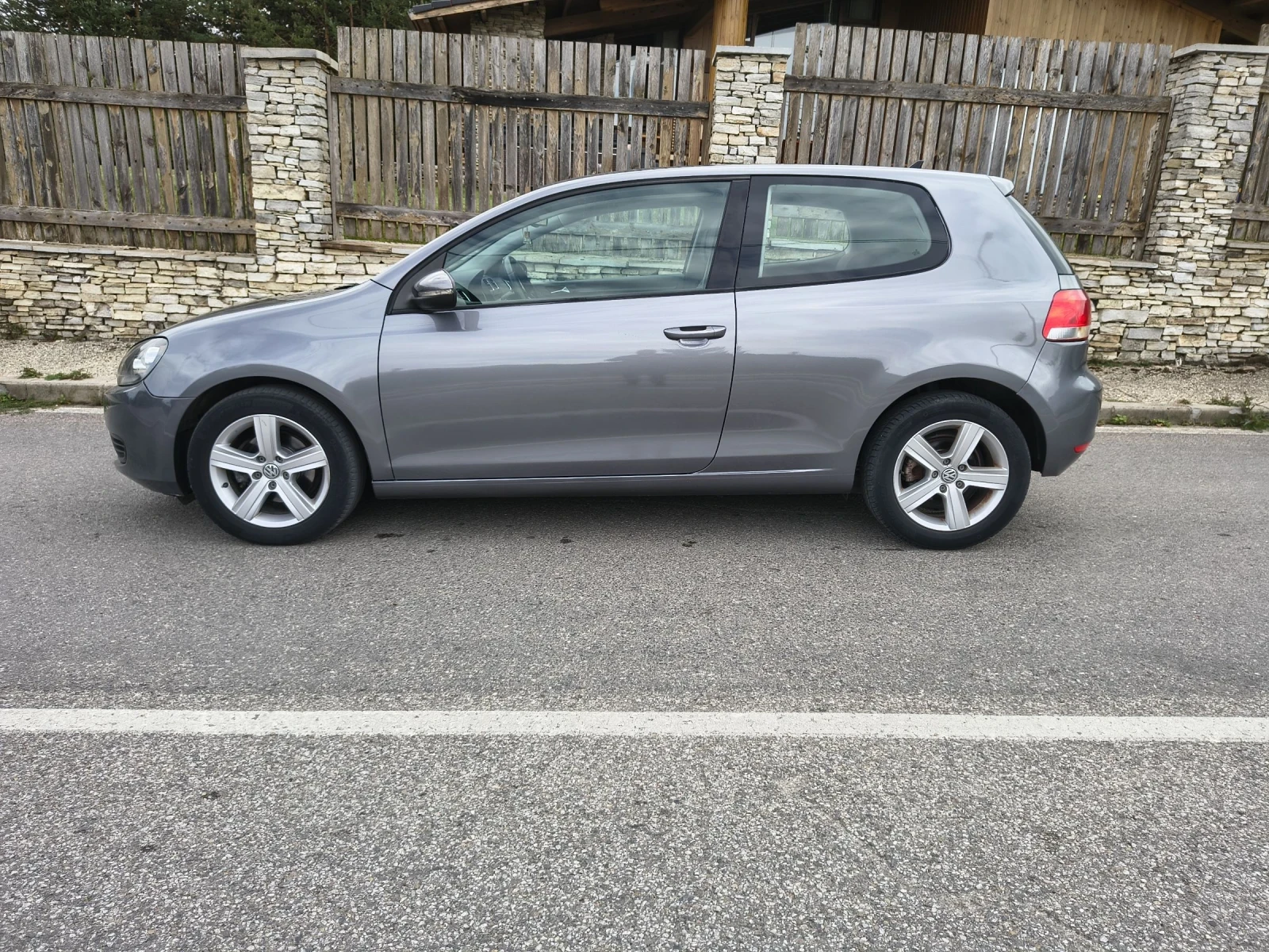VW Golf 2, 0 tdi 110kc.avtomat - изображение 6 | Auto.bg VW Golf 2, 0 tdi 110kc.avtomat - изображение 6