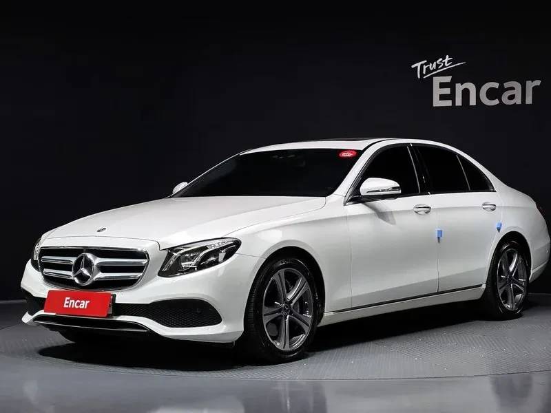Mercedes-Benz E 300 4MATIC - САМО 30% АВАНС | Auto.bg — изображение 1 Mercedes-Benz E 300 4MATIC - САМО 30% АВАНС | Auto.bg — изображение 1