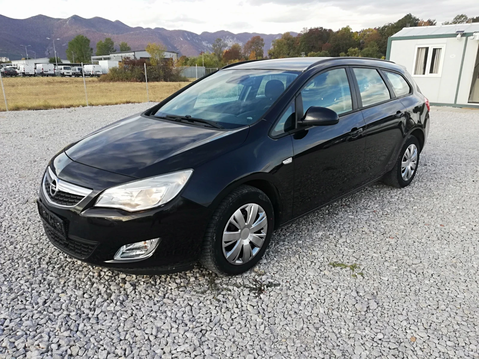 Opel Astra 1.7d klima italia | Auto.bg — изображение 1 Opel Astra 1.7d klima italia | Auto.bg — изображение 1