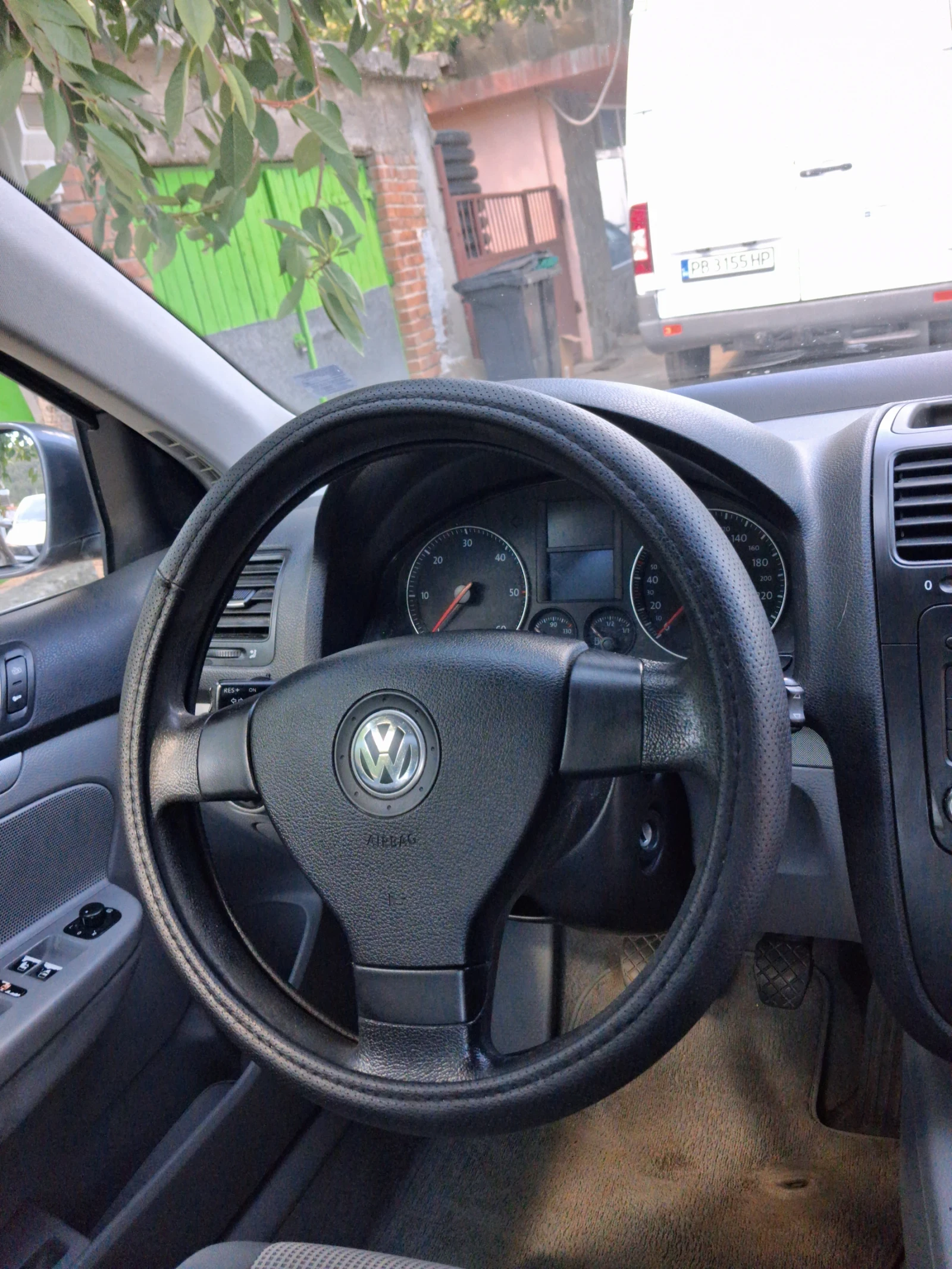 VW Jetta 1.9TDI 105ps - изображение 5 | Auto.bg VW Jetta 1.9TDI 105ps - изображение 5