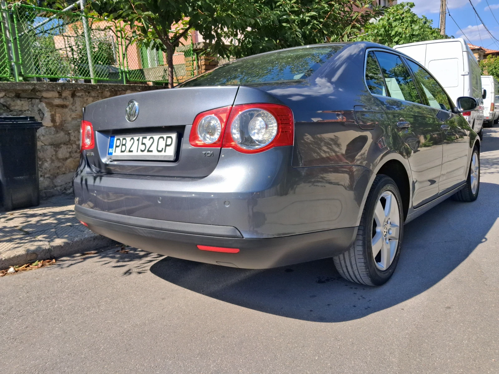 VW Jetta 1.9TDI 105ps - изображение 3 | Auto.bg VW Jetta 1.9TDI 105ps - изображение 3