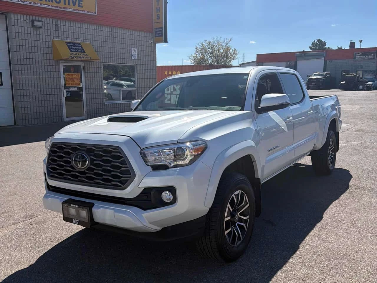 Toyota Tacoma * 4x4 Double Cab Auto * CARFAX * ОПЦИЯ ЗА ФИНАНСИР | Auto.bg — изображение 1 Toyota Tacoma * 4x4 Double Cab Auto * CARFAX * ОПЦИЯ ЗА ФИНАНСИР | Auto.bg — изображение 1