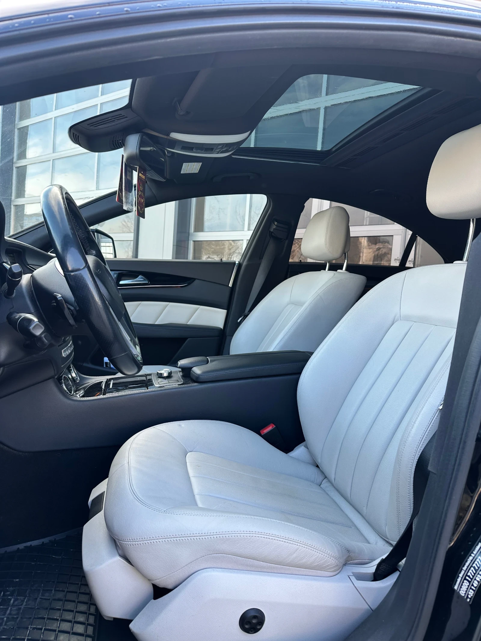 Mercedes-Benz CLS 350 AMG - изображение 9 | Auto.bg Mercedes-Benz CLS 350 AMG - изображение 9