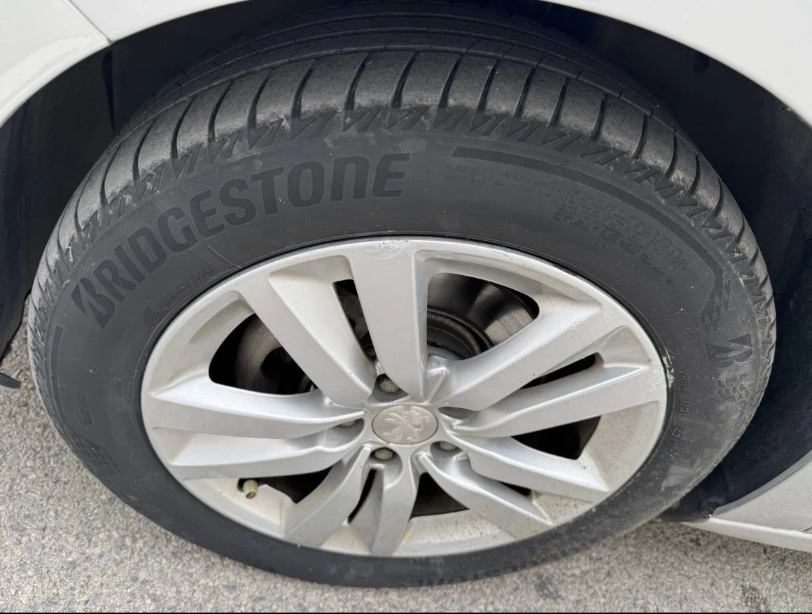 Peugeot 308 1.6 BlueHDi 1560 cm? 125 к.с. - изображение 7 | Auto.bg Peugeot 308 1.6 BlueHDi 1560 cm? 125 к.с. - изображение 7