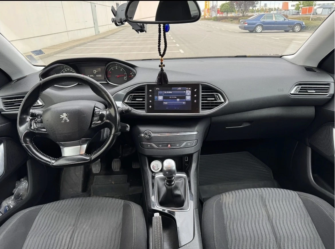 Peugeot 308 1.6 BlueHDi 1560 cm? 125 к.с. - изображение 2 | Auto.bg Peugeot 308 1.6 BlueHDi 1560 cm? 125 к.с. - изображение 2