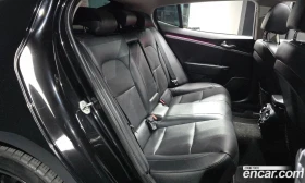 Kia Stinger 2.0 Turbo 2WD Platinum | Auto.bg — изображение 17 Kia Stinger 2.0 Turbo 2WD Platinum | Auto.bg — изображение 17