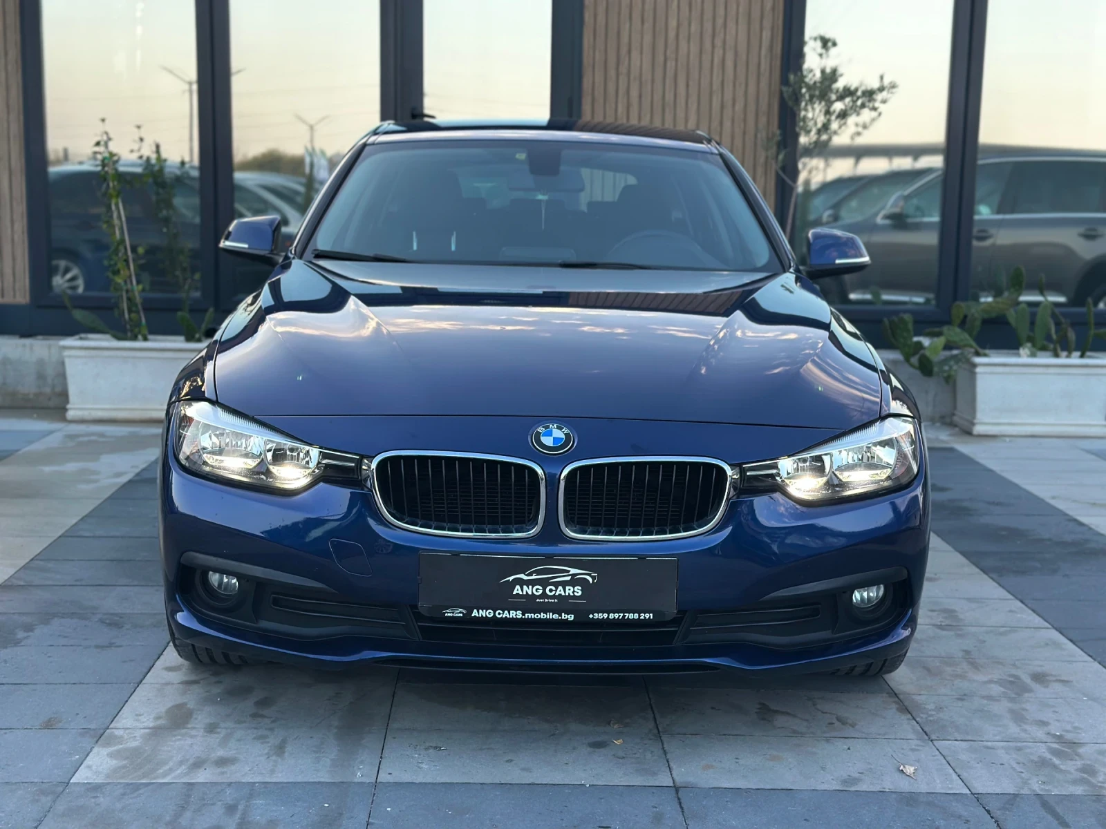 BMW 320 * Facelift* 190к.с.* xDrive* Сервизна История*  - изображение 3 | Auto.bg BMW 320 * Facelift* 190к.с.* xDrive* Сервизна История*  - изображение 3