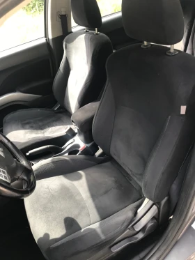 Mitsubishi Outlander 4x4 | Auto.bg — изображение 9 Mitsubishi Outlander 4x4 | Auto.bg — изображение 9