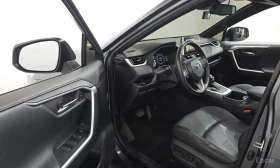 Toyota Rav4 2, 5 Prime XSE Plug-in Hybrid | Auto.bg — изображение 8 Toyota Rav4 2, 5 Prime XSE Plug-in Hybrid | Auto.bg — изображение 8