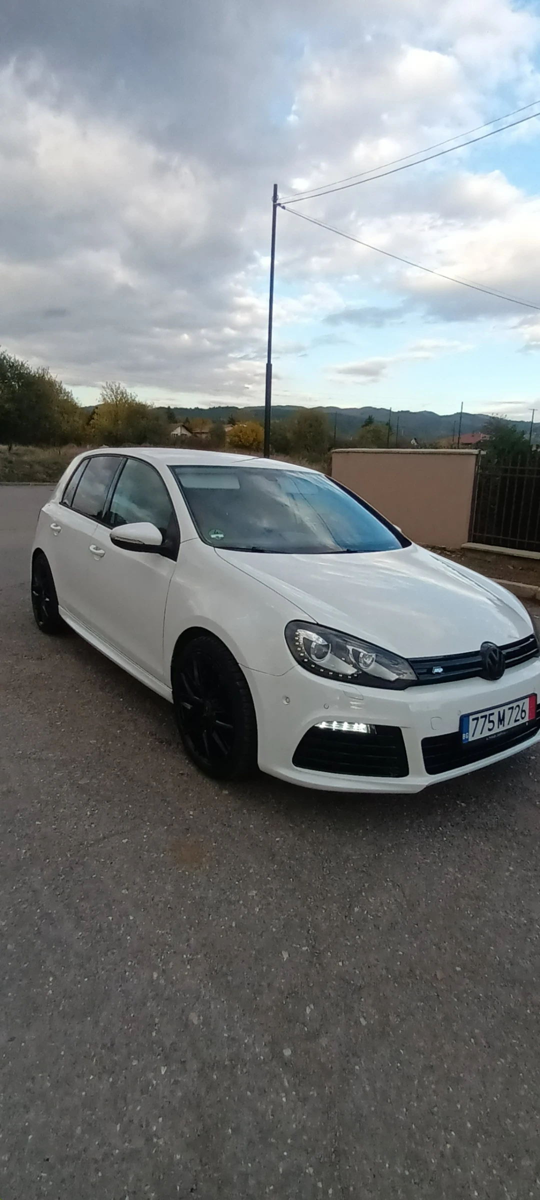VW Golf 2.0TDI/DSG R-LINE - изображение 2 | Auto.bg VW Golf 2.0TDI/DSG R-LINE - изображение 2