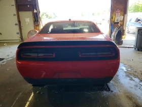 Dodge Challenger 6.2 SRT Hellcat* BREMBO* ПОДГРЕВ* | Auto.bg — изображение 6 Dodge Challenger 6.2 SRT Hellcat* BREMBO* ПОДГРЕВ* | Auto.bg — изображение 6