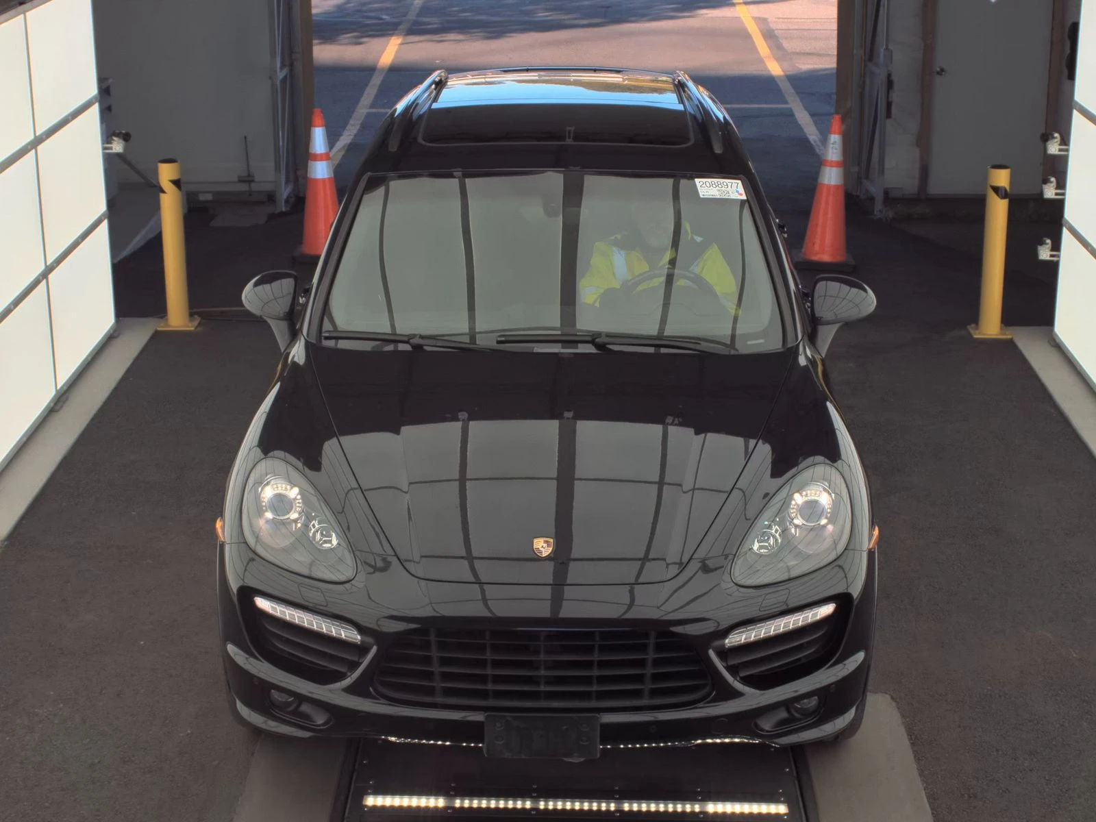 Porsche Cayenne GTS* BOSE* PANO*  - изображение 2 | Auto.bg Porsche Cayenne GTS* BOSE* PANO*  - изображение 2