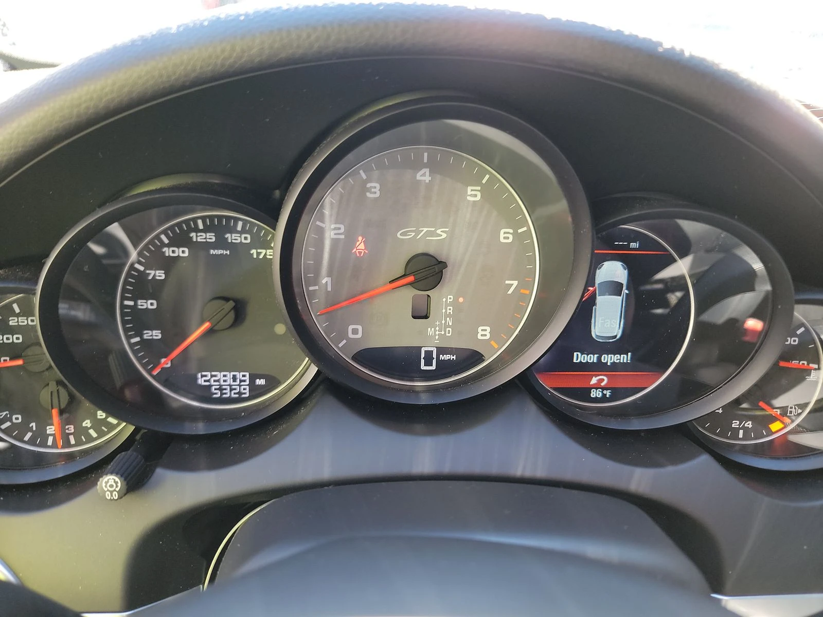 Porsche Cayenne GTS* BOSE* PANO*  - изображение 7 | Auto.bg Porsche Cayenne GTS* BOSE* PANO*  - изображение 7