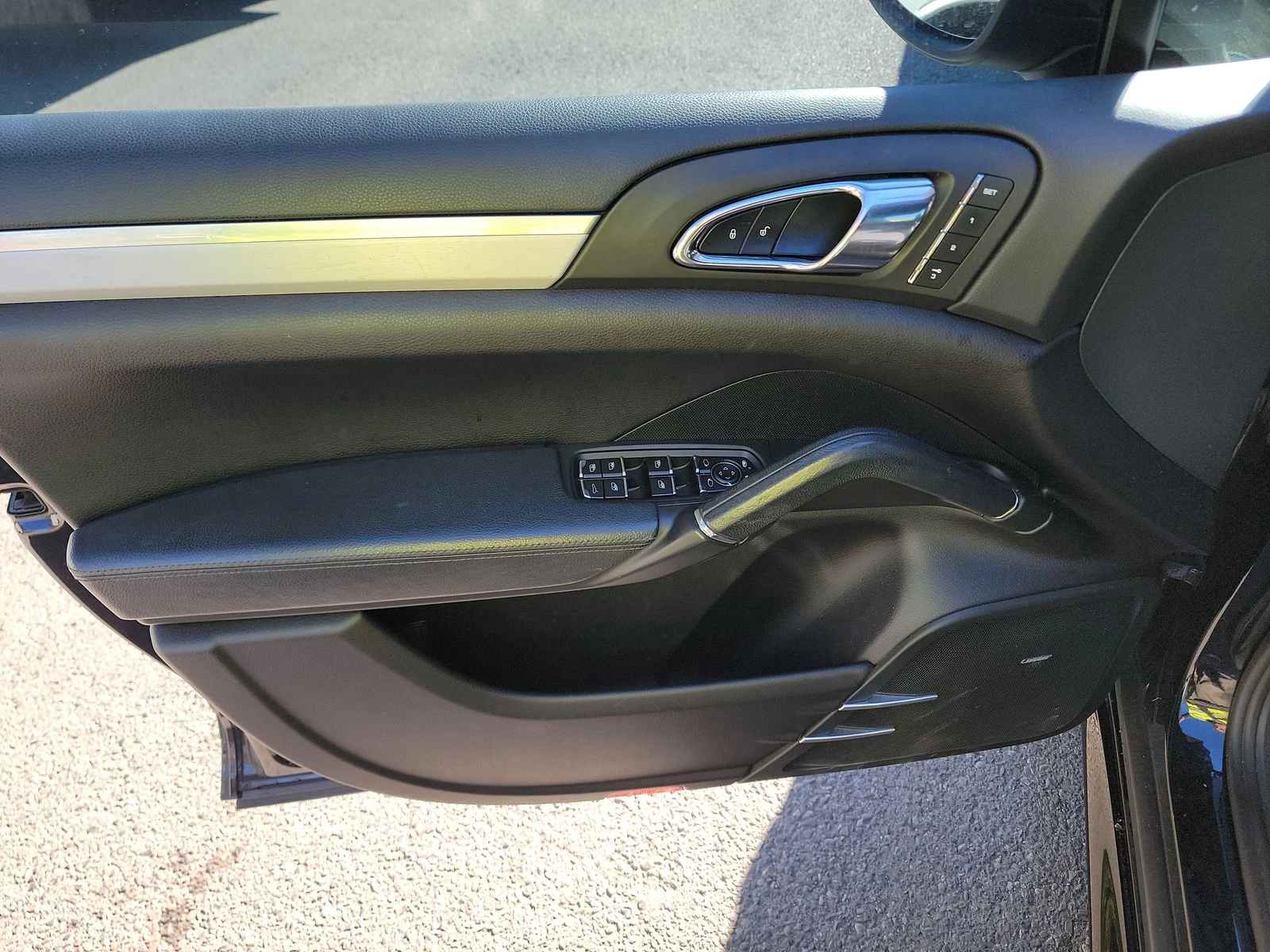 Porsche Cayenne GTS* BOSE* PANO*  - изображение 9 | Auto.bg Porsche Cayenne GTS* BOSE* PANO*  - изображение 9