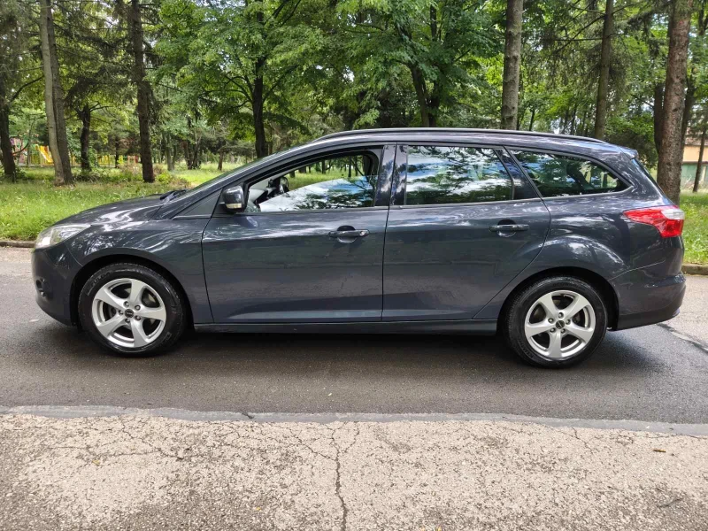 Ford Focus 2013г Нов внос от Германия / Два комплекта гуми - 4600 € - 41824507 1 | Car24.bg Ford Focus 2013г Нов внос от Германия / Два комплекта гуми - 4600 € - 41824507 1
