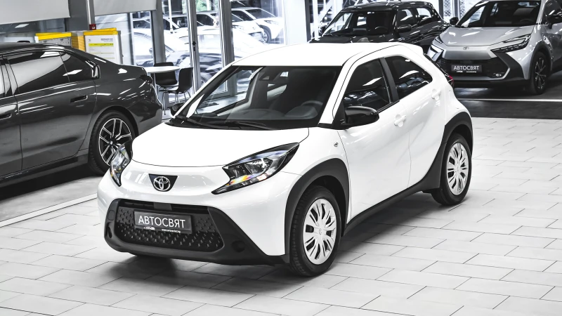 Toyota Aygo X PLAY 1.0 VVT-i - 16990 € - 20553707 1 | Car24.bg Toyota Aygo X PLAY 1.0 VVT-i - 16990 € - 20553707 1