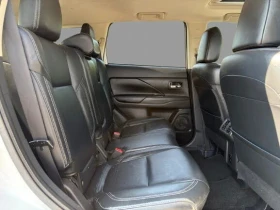 Mitsubishi Outlander * ПАНО* KEYLESS* Camera* ПОДГРЕВ* - 14200 € / 27772.79 лв. - 43455309 12 | Car24.bg Mitsubishi Outlander * ПАНО* KEYLESS* Camera* ПОДГРЕВ* - 14200 € / 27772.79 лв. - 43455309 12