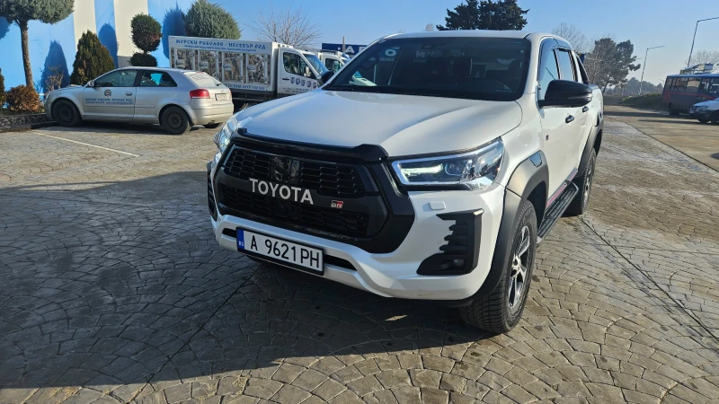 Toyota Hilux GR SPORT - 50000 € / 97791.50 лв. - 33142570 1 | Car24.bg Toyota Hilux GR SPORT - 50000 € / 97791.50 лв. - 33142570 1