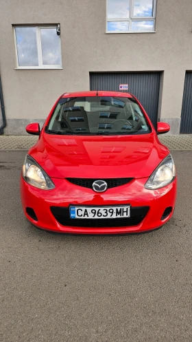 Снимка Mazda 2