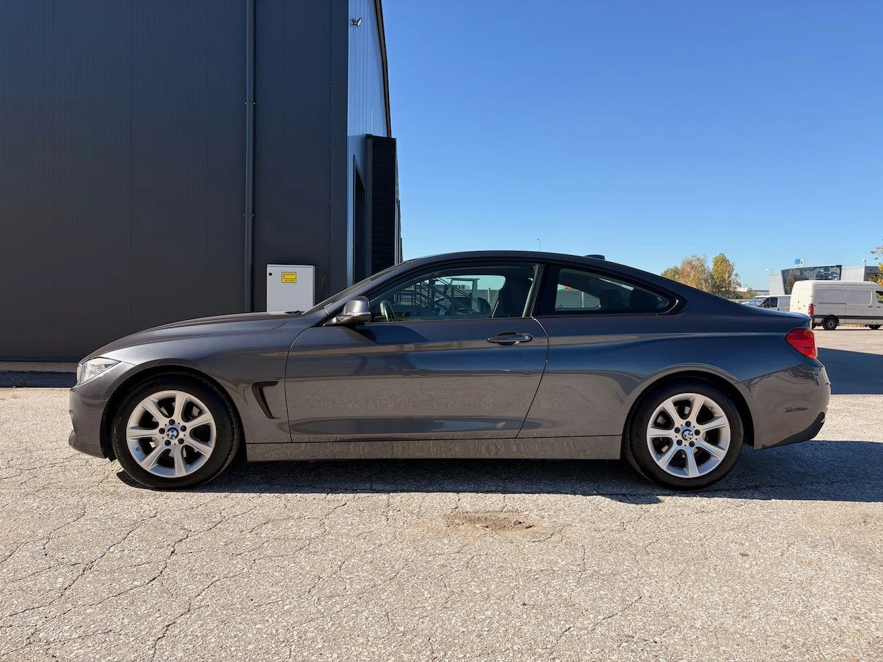 BMW 420 420d Sport Line - изображение 4 | Auto.bg BMW 420 420d Sport Line - изображение 4