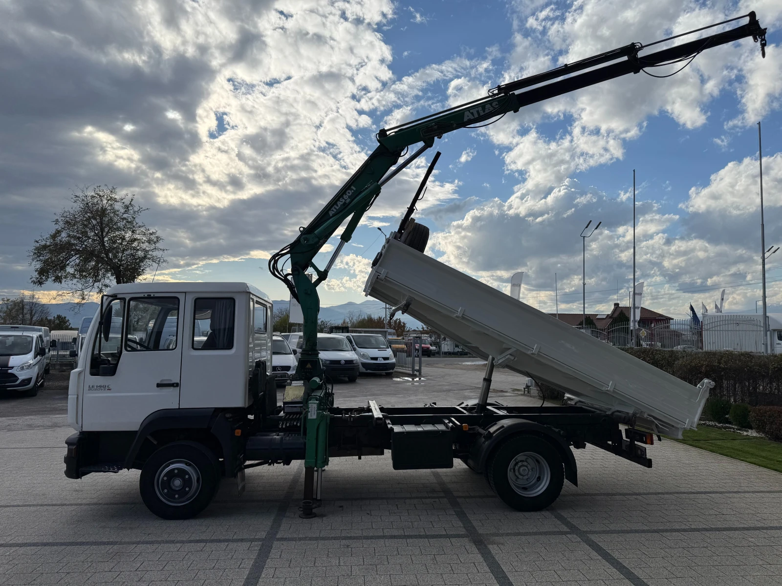 Man L LE 10.140 Самосвал с кран Atlas 3тона  - изображение 4 | Auto.bg Man L LE 10.140 Самосвал с кран Atlas 3тона  - изображение 4
