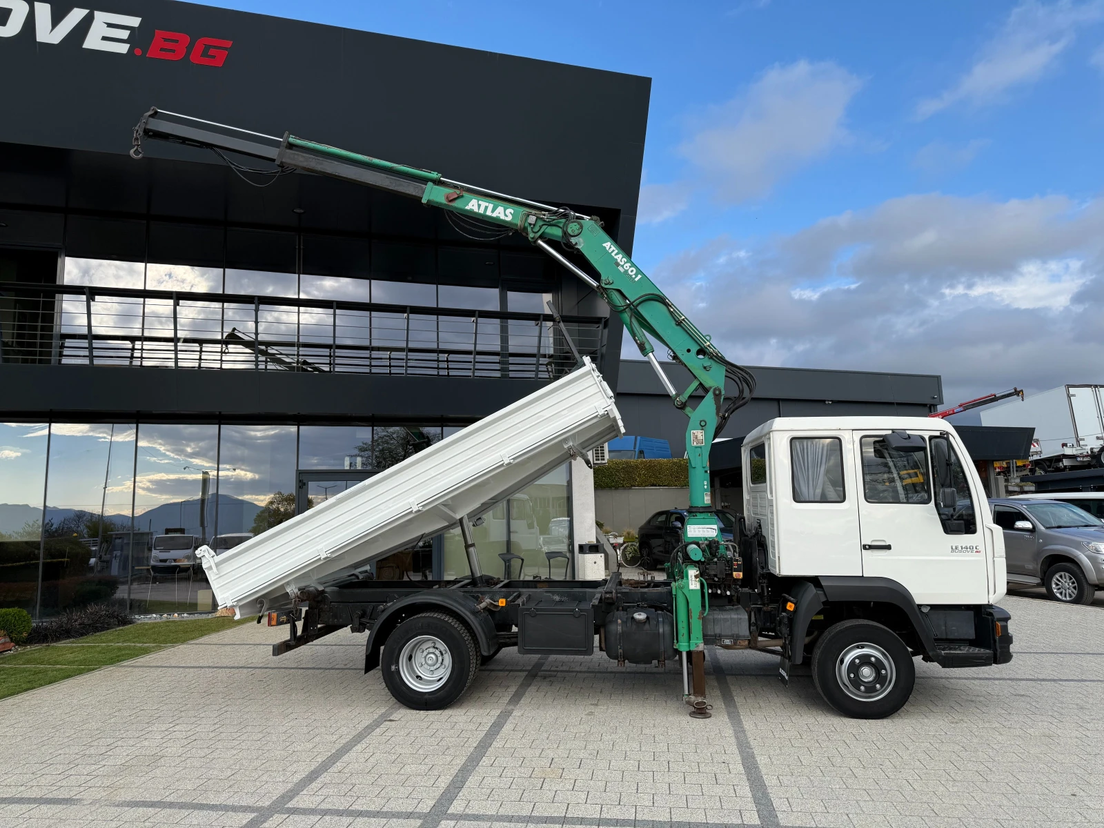 Man L LE 10.140 Самосвал с кран Atlas 3тона  - изображение 9 | Auto.bg Man L LE 10.140 Самосвал с кран Atlas 3тона  - изображение 9