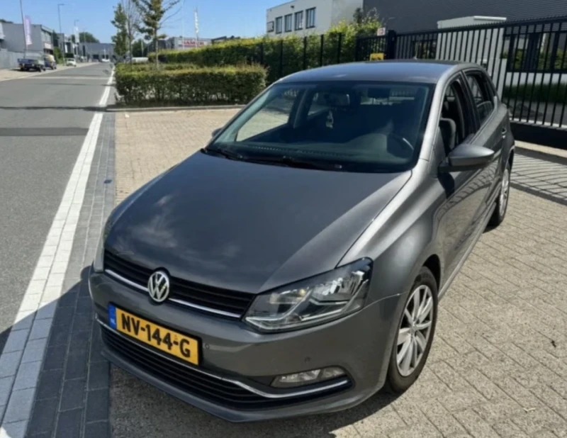 VW Polo 1.4TDI/90HP/NAVI/BLUEMOTION - 5700 € - 50753534 1 | Car24.bg VW Polo 1.4TDI/90HP/NAVI/BLUEMOTION - 5700 € - 50753534 1