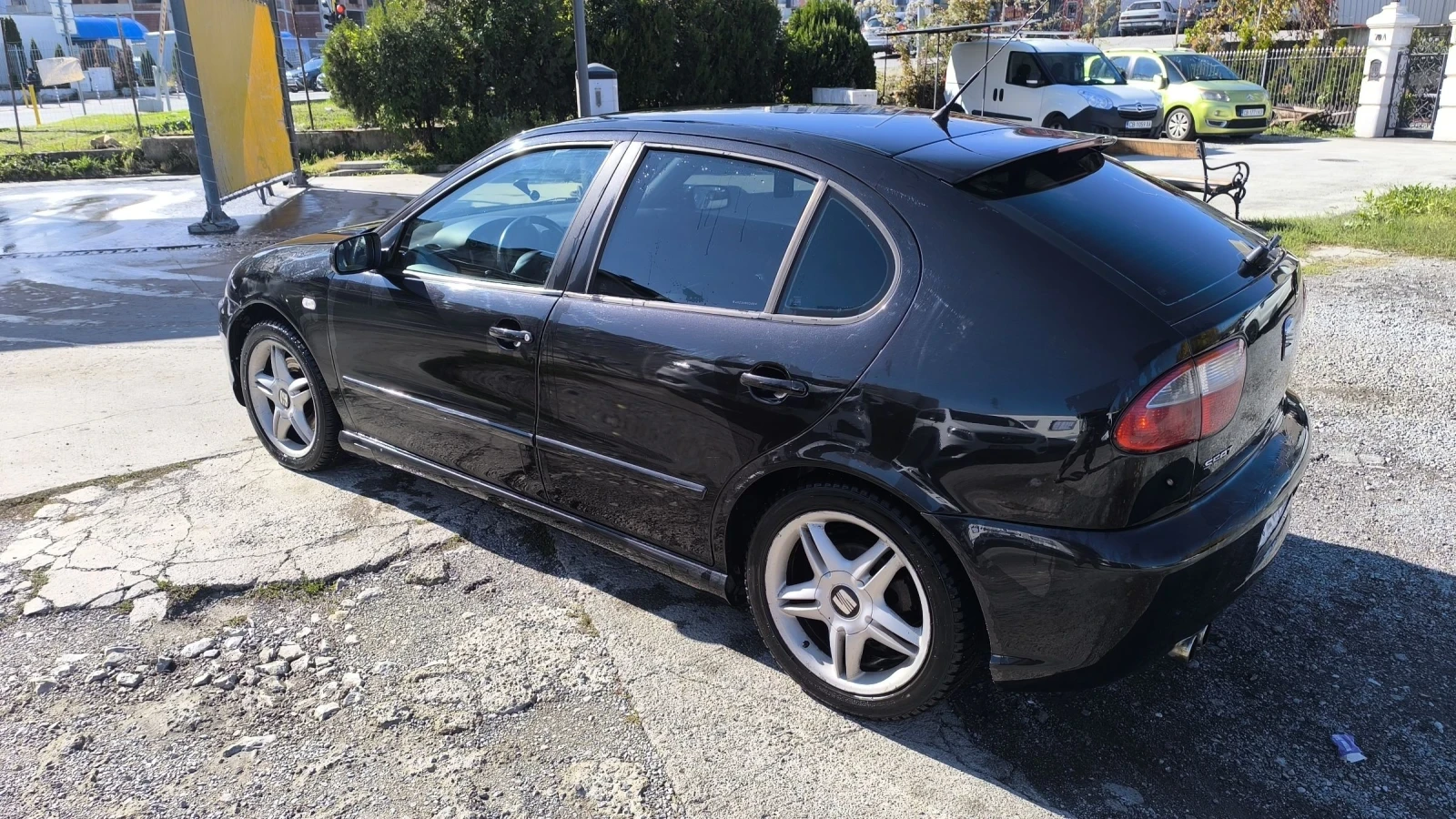 Seat Leon Leon FR 1.8 turbo 4x4  - изображение 5 | Auto.bg Seat Leon Leon FR 1.8 turbo 4x4  - изображение 5