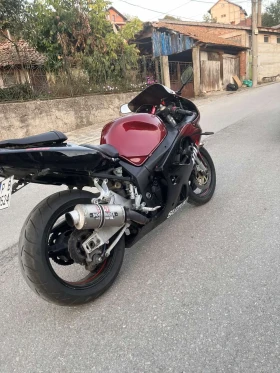 Suzuki Gsxr 750 | Auto.bg — изображение 7 Suzuki Gsxr 750 | Auto.bg — изображение 7