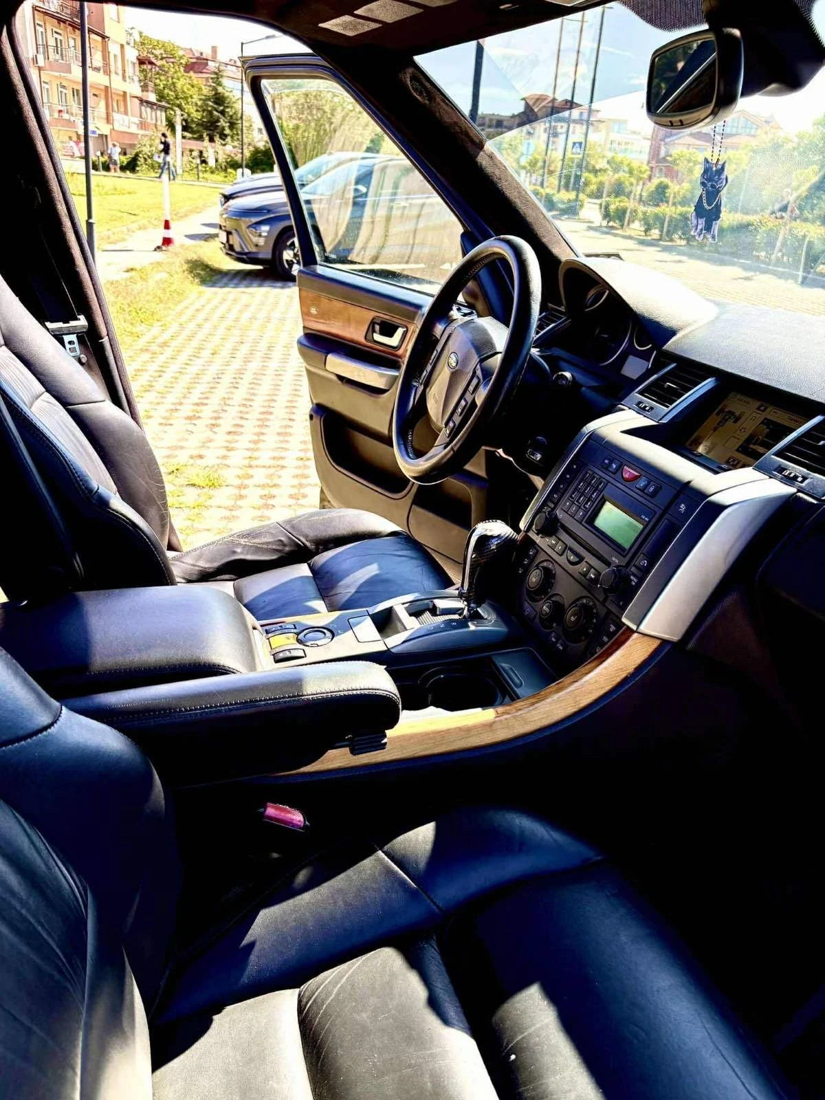 Land Rover Range Rover Sport Range Rover Sport TOP  - изображение 8 | Auto.bg Land Rover Range Rover Sport Range Rover Sport TOP  - изображение 8