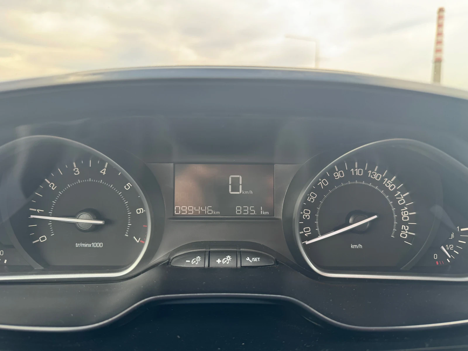 Peugeot 208 1.2 PureTech - изображение 7 | Auto.bg Peugeot 208 1.2 PureTech - изображение 7