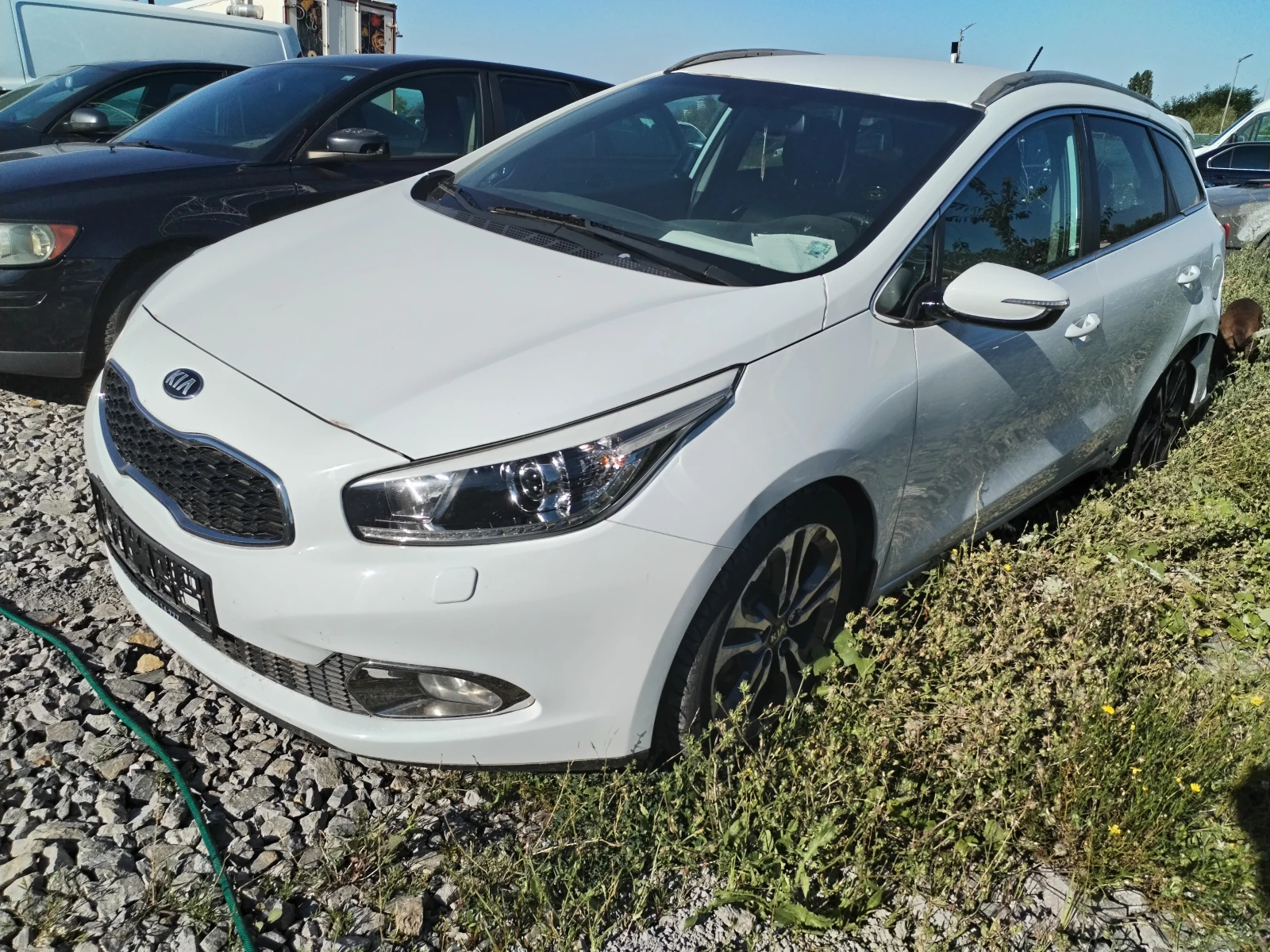 Kia Ceed 1.6 бензин Автомат | Auto.bg — изображение 1 Kia Ceed 1.6 бензин Автомат | Auto.bg — изображение 1