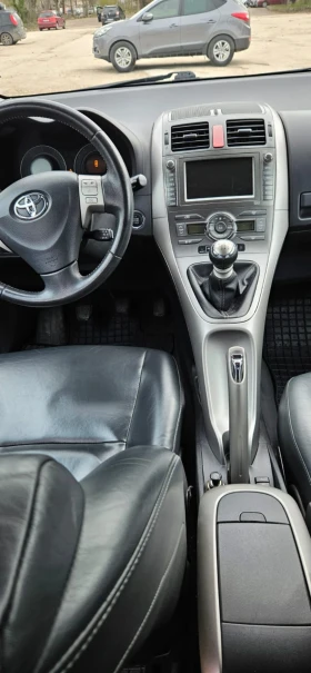 Toyota Auris Keyless, клима, подгрев - 3500 € / 6845.40 лв. - 69458359 12 | Car24.bg Toyota Auris Keyless, клима, подгрев - 3500 € / 6845.40 лв. - 69458359 12