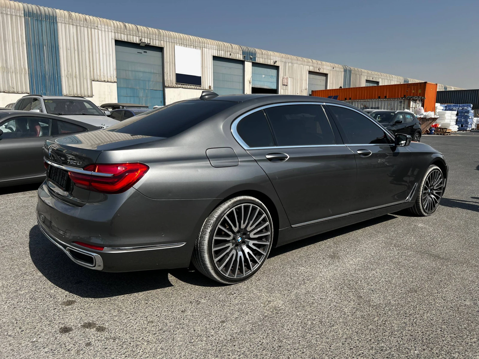 BMW 750 LONG xDrive   2016 / 166 000 км / ОЧАКВАН ВНОС - изображение 4 | Auto.bg BMW 750 LONG xDrive   2016 / 166 000 км / ОЧАКВАН ВНОС - изображение 4