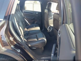 Porsche Cayenne PREMIUM* 4x4* ОбДУХВАНЕ* Камера* Подгрев* ПАМЕТ* - 12500 € / 24447.88 лв. - 81586039 11 | Car24.bg Porsche Cayenne PREMIUM* 4x4* ОбДУХВАНЕ* Камера* Подгрев* ПАМЕТ* - 12500 € / 24447.88 лв. - 81586039 11