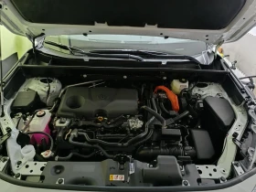Toyota Rav4 2.5 Hybrid AWD-i Luxury | Auto.bg — изображение 13 Toyota Rav4 2.5 Hybrid AWD-i Luxury | Auto.bg — изображение 13