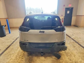 Jeep Cherokee 2.4L 4 4X4 W/FRONT WHL DRV - 6500 € / 12712.90 лв. - 98457121 6 | Car24.bg Jeep Cherokee 2.4L 4 4X4 W/FRONT WHL DRV - 6500 € / 12712.90 лв. - 98457121 6