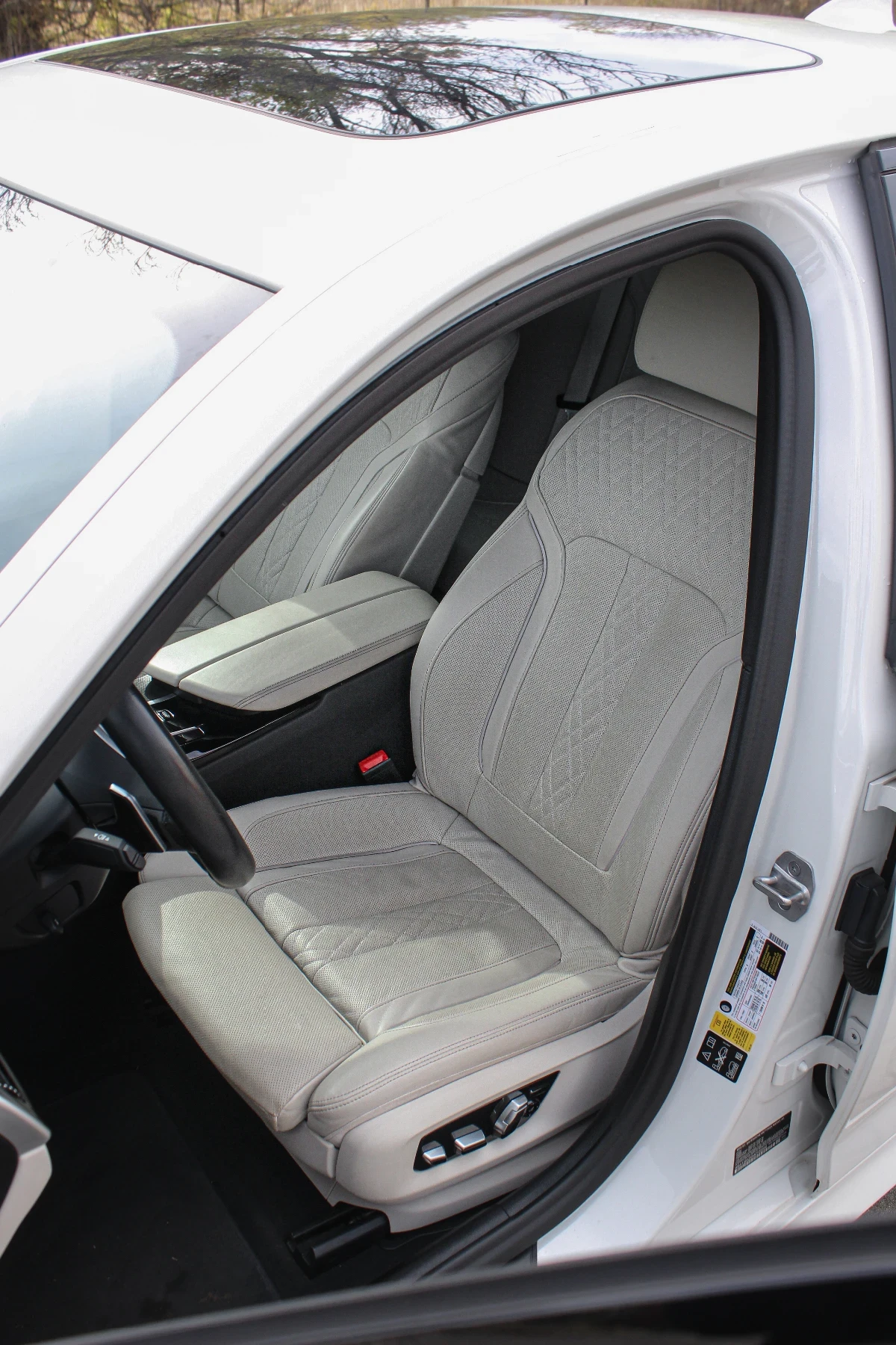 BMW 550 М550i/РЕГИСТРИРАНА/Перфектна/67хил км/FULL - изображение 10 | Auto.bg BMW 550 М550i/РЕГИСТРИРАНА/Перфектна/67хил км/FULL - изображение 10