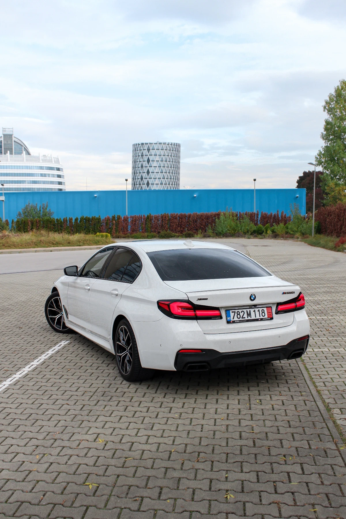 BMW 550 М550i/РЕГИСТРИРАНА/Перфектна/67хил км/FULL - изображение 6 | Auto.bg BMW 550 М550i/РЕГИСТРИРАНА/Перфектна/67хил км/FULL - изображение 6