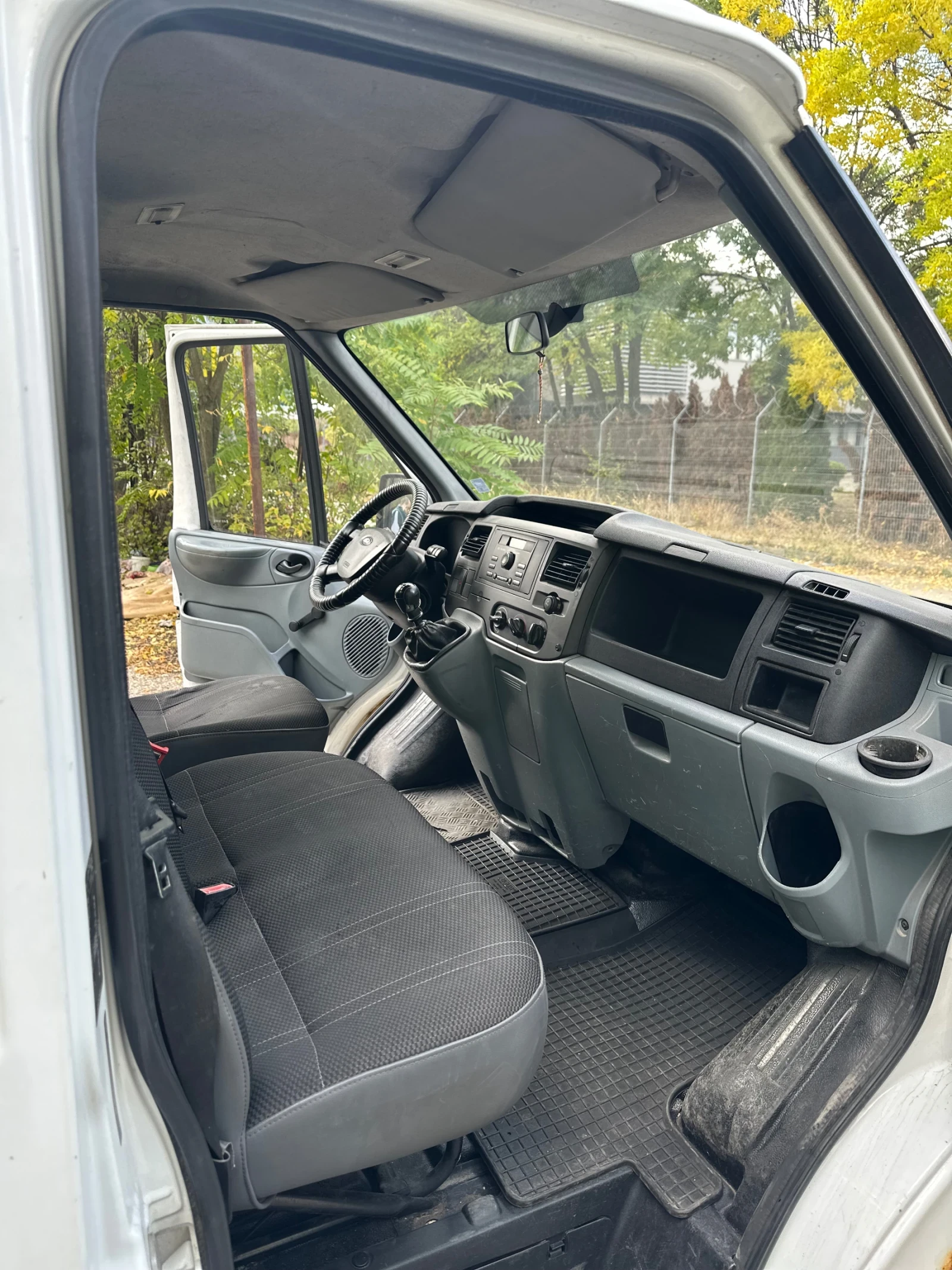 Ford Transit 2.4 TDCI 115/140 - изображение 8 | Auto.bg Ford Transit 2.4 TDCI 115/140 - изображение 8