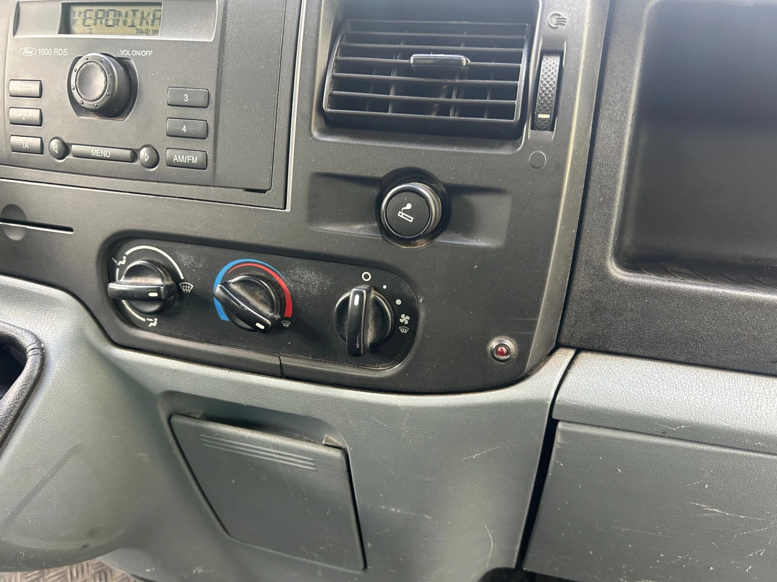 Ford Transit 2.4 TDCI 115/140 - изображение 10 | Auto.bg Ford Transit 2.4 TDCI 115/140 - изображение 10