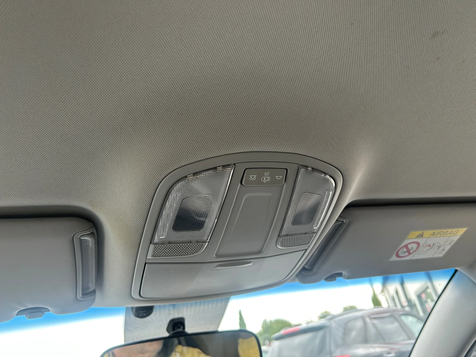 Hyundai Tucson 1.6CRDI 4X4 - изображение 9 | Auto.bg Hyundai Tucson 1.6CRDI 4X4 - изображение 9