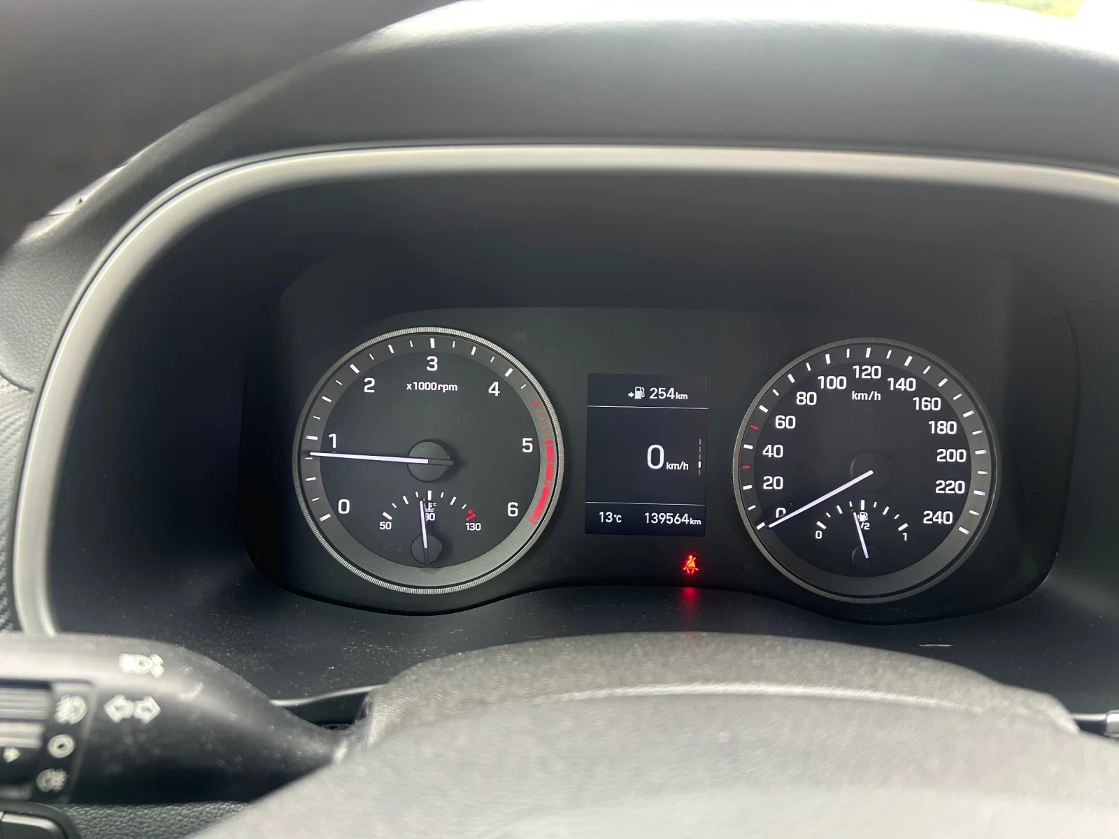 Hyundai Tucson 1.6CRDI 4X4 - изображение 7 | Auto.bg Hyundai Tucson 1.6CRDI 4X4 - изображение 7