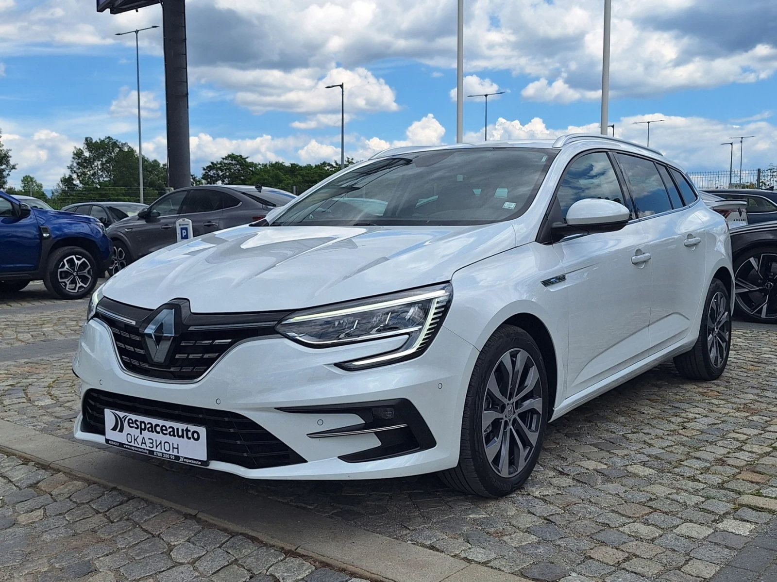 Renault Megane 1.3Tce/ 140к.с./Grandtour/INTENS | Auto.bg — изображение 1 Renault Megane 1.3Tce/ 140к.с./Grandtour/INTENS | Auto.bg — изображение 1