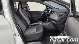 Renault Zoe undefined | Auto.bg — изображение 11 Renault Zoe undefined | Auto.bg — изображение 11