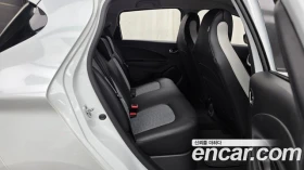 Renault Zoe undefined | Auto.bg — изображение 12 Renault Zoe undefined | Auto.bg — изображение 12