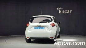 Renault Zoe undefined | Auto.bg — изображение 4 Renault Zoe undefined | Auto.bg — изображение 4