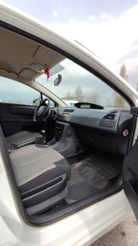 Citroen C4 - 2200 € / 4302.83 лв. - 92901396 11 | Car24.bg Citroen C4 - 2200 € / 4302.83 лв. - 92901396 11