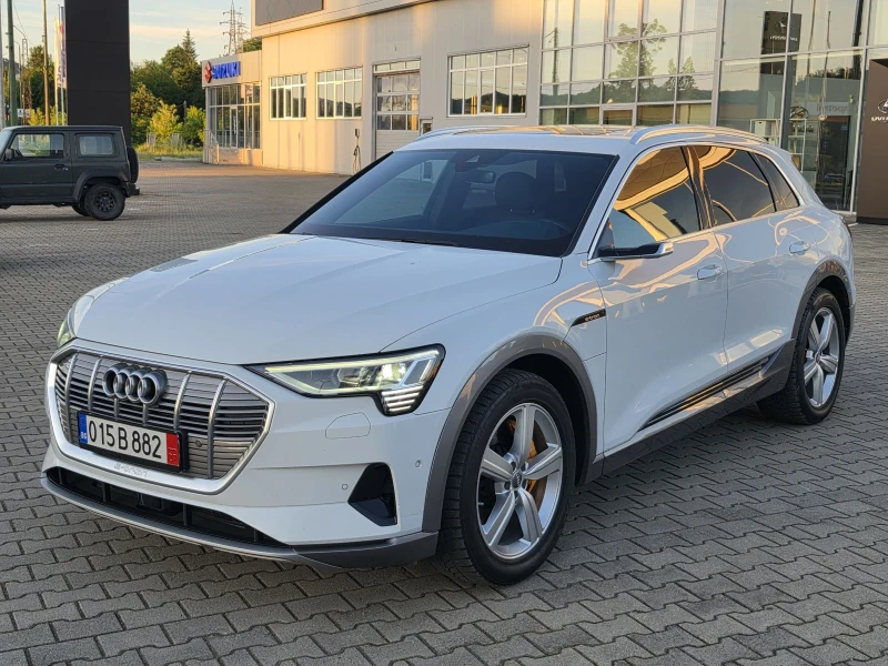 Audi E-Tron 55 QUATTRO 95 kWh DISTRONIC, ПАНОРАМA - 24900 € / 48700.17 лв. - 59804600 1 | Car24.bg Audi E-Tron 55 QUATTRO 95 kWh DISTRONIC, ПАНОРАМA - 24900 € / 48700.17 лв. - 59804600 1